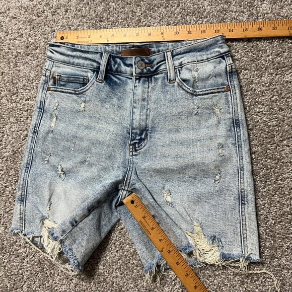 Judy Blue Womens M Distressed Light Wash Denim High-Waisted Shorts Raw Hem - Picture 9 of 10